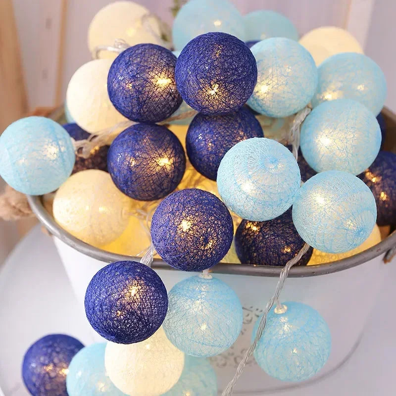 20LED Cotton Balls String Lights - Decoration for Indoor & Outdoor