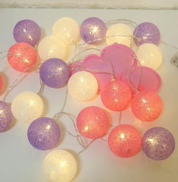 20LED Cotton Balls String Lights - Decoration for Indoor & Outdoor