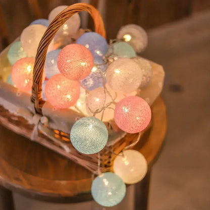 20LED Cotton Balls String Lights - Decoration for Indoor & Outdoor