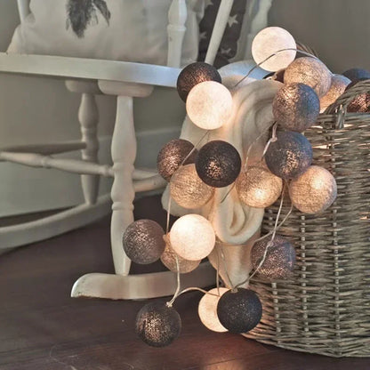 20LED Cotton Balls String Lights - Decoration for Indoor & Outdoor