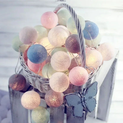 20LED Cotton Balls String Lights - Decoration for Indoor & Outdoor